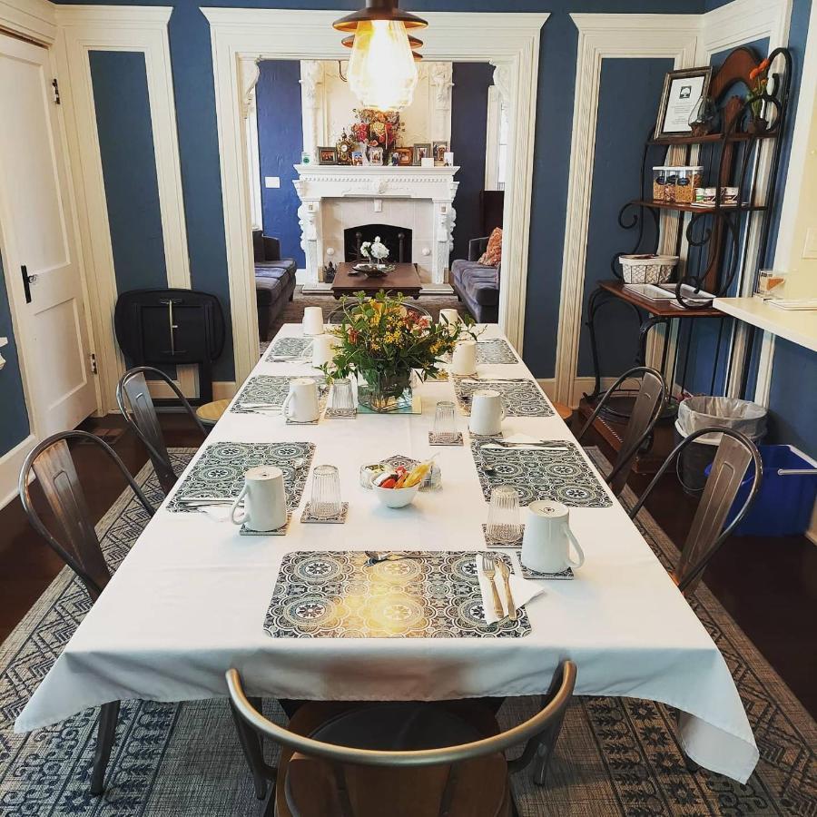 The Kenwood Gables Bed and Breakfast St. Petersburg Exteriör bild