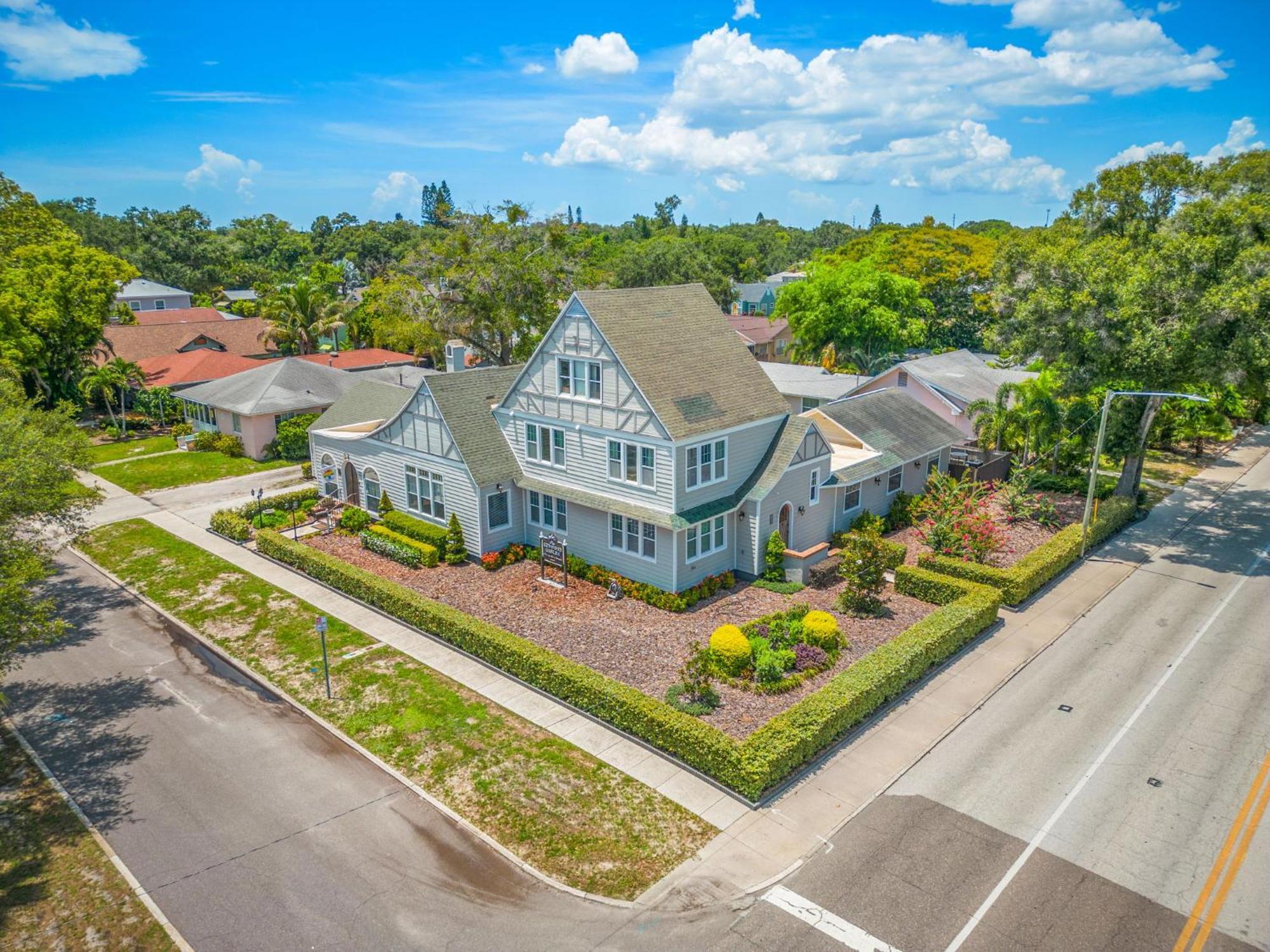The Kenwood Gables Bed and Breakfast St. Petersburg Exteriör bild