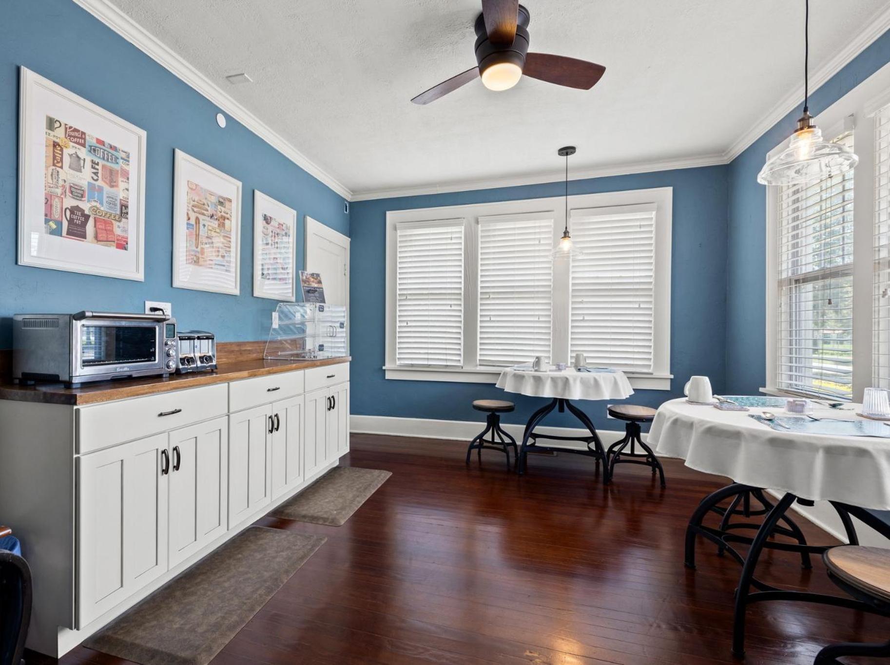 The Kenwood Gables Bed and Breakfast St. Petersburg Exteriör bild