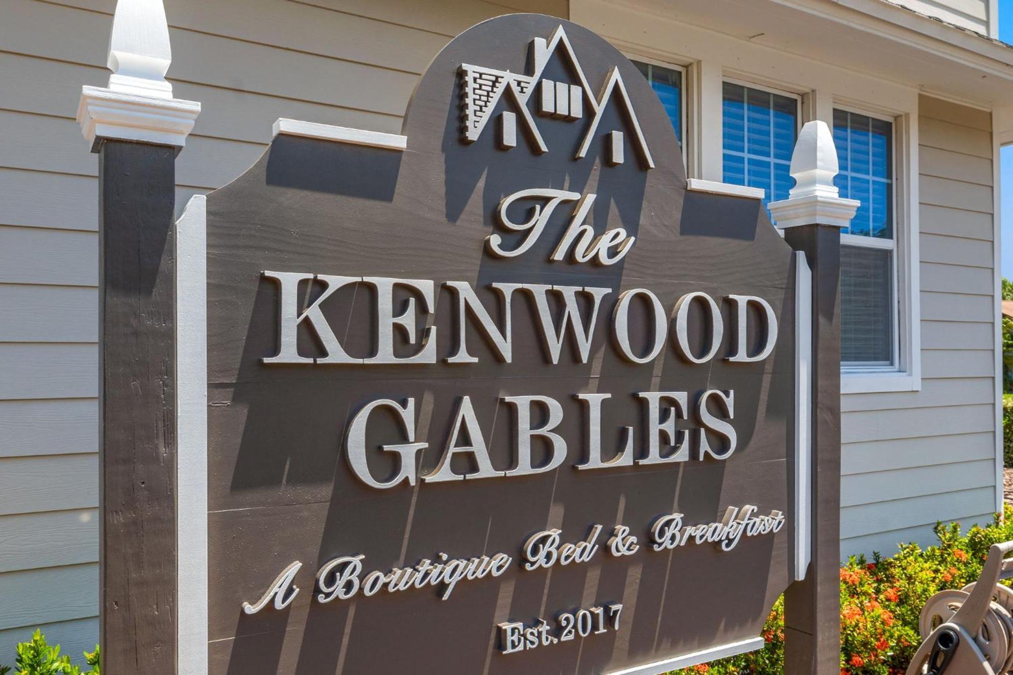 The Kenwood Gables Bed and Breakfast St. Petersburg Exteriör bild