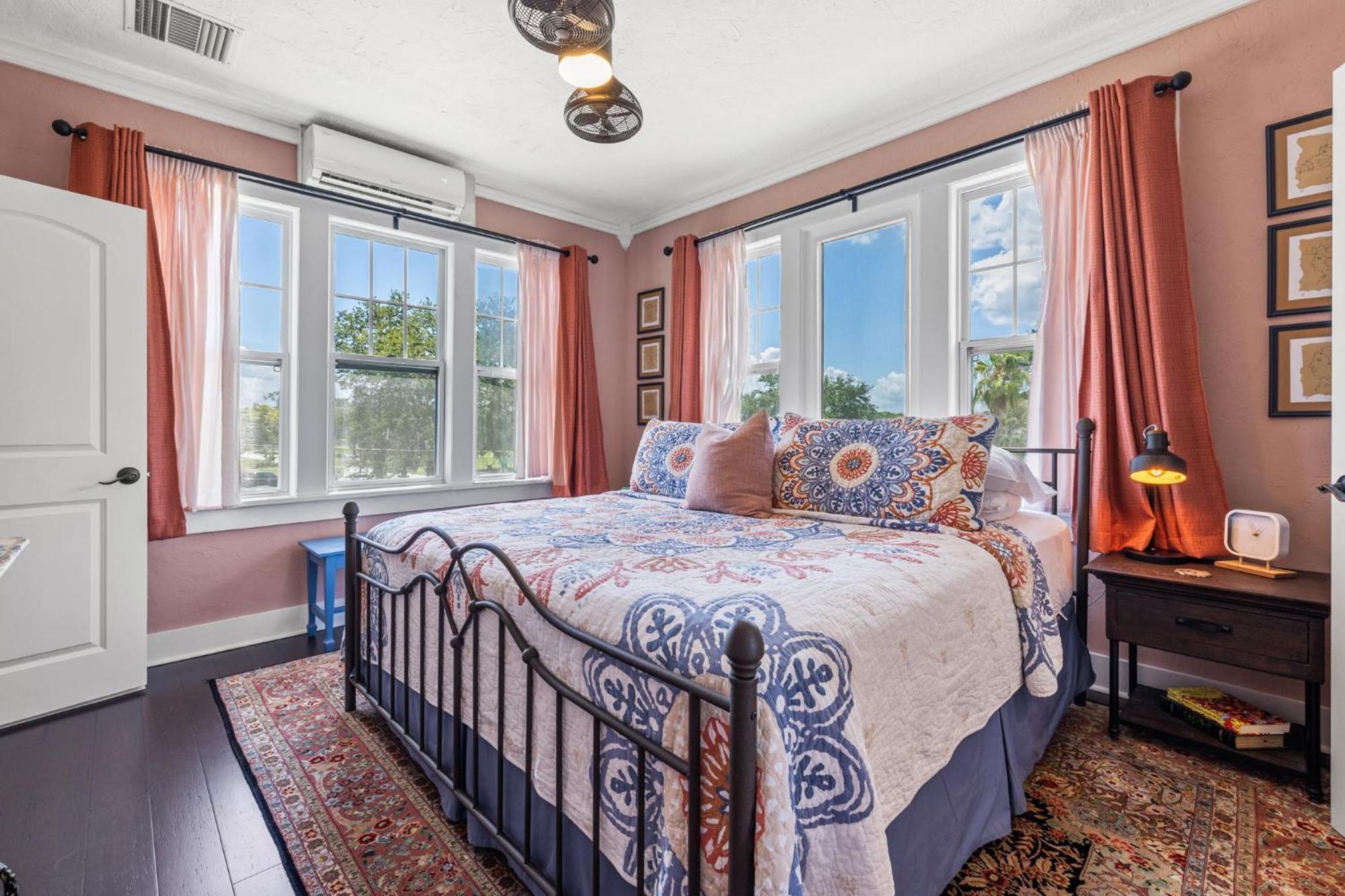 The Kenwood Gables Bed and Breakfast St. Petersburg Exteriör bild