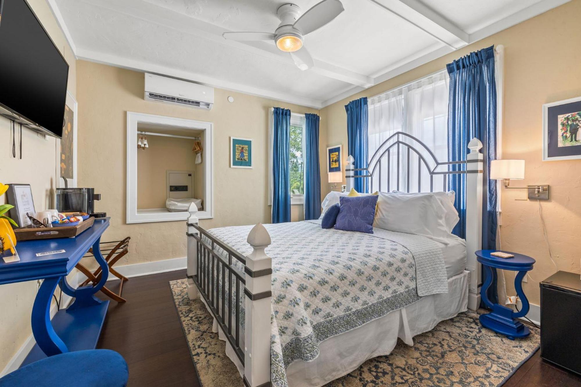 The Kenwood Gables Bed and Breakfast St. Petersburg Exteriör bild